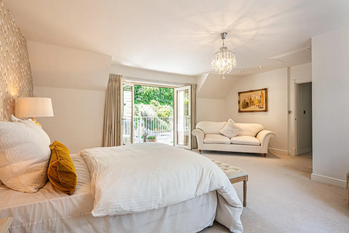 12 Whirlow Grange Drive, Sheffield