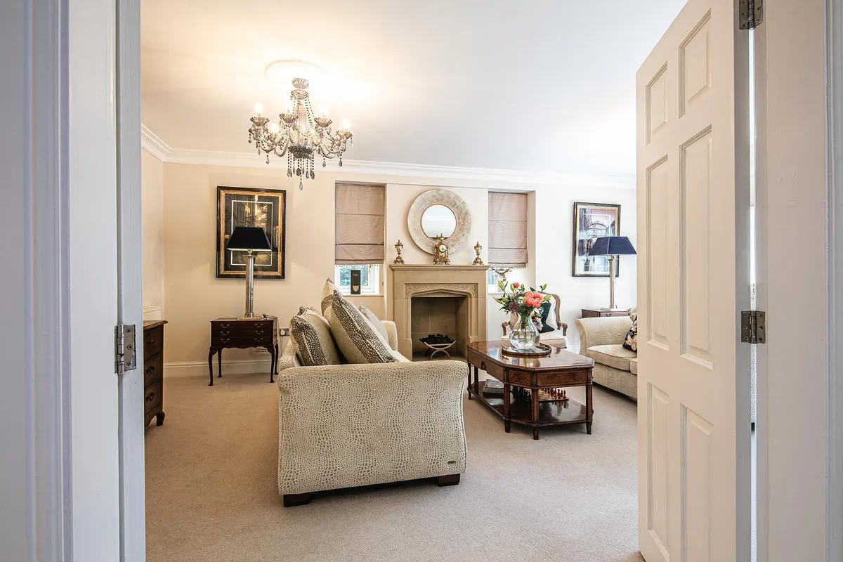 12 Whirlow Grange Drive, Sheffield