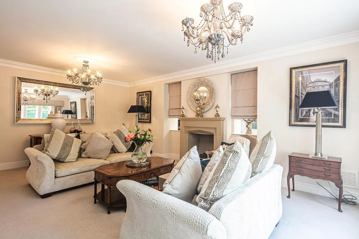 12 Whirlow Grange Drive, Sheffield