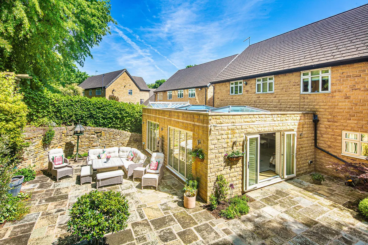 12 Whirlow Grange Drive, Sheffield