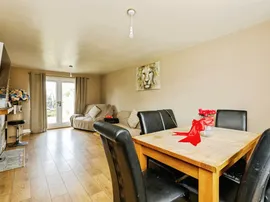 Oldfield Crescent, Stainforth, Doncaster thumb 2