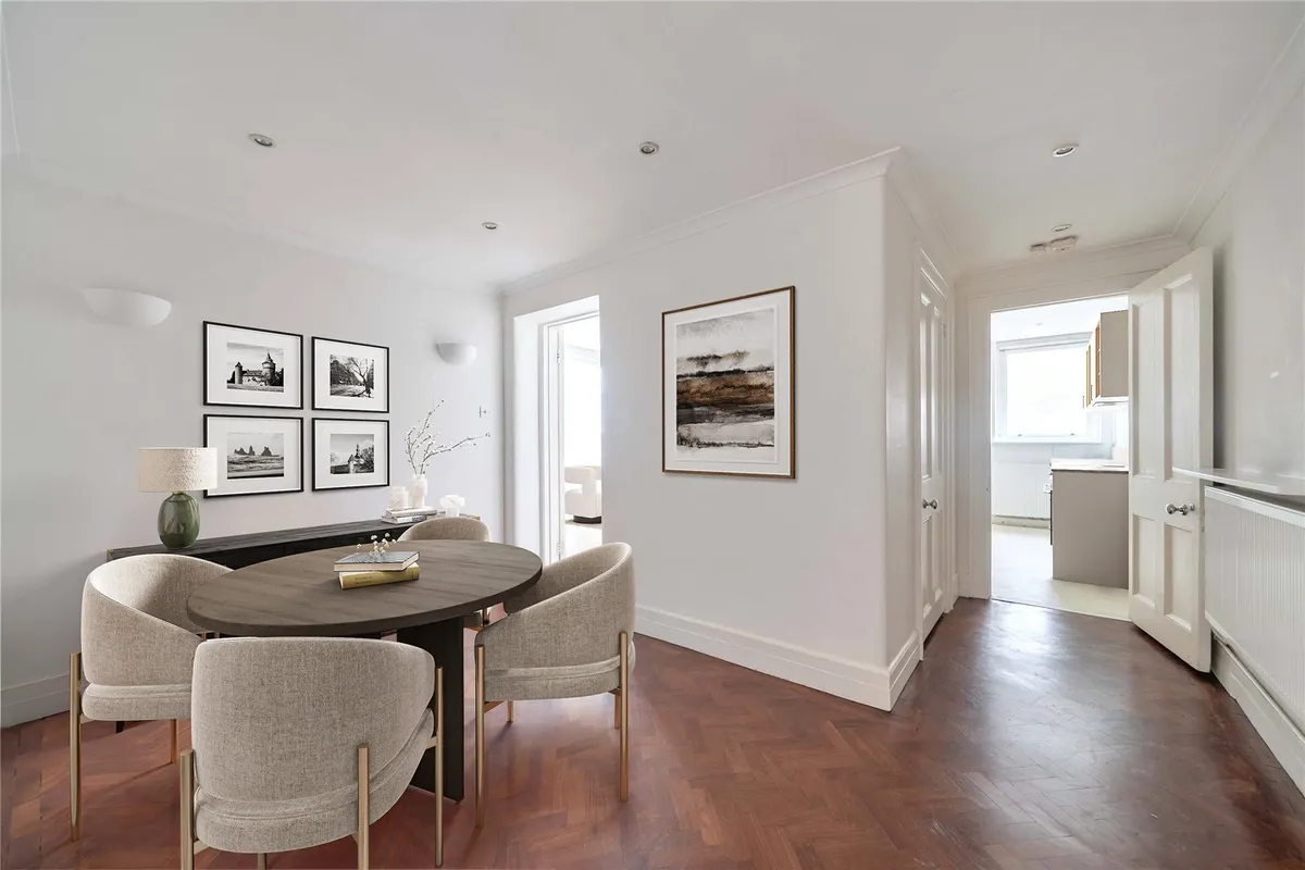 Phillimore Gardens, London, W8