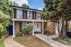 Lincoln Avenue, London, SW19 photo 23