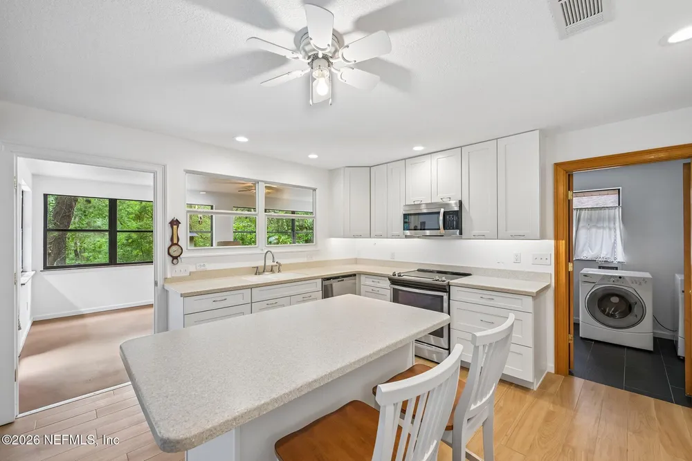 2402 Sandy Run Dr, Middleburg, FL 32068