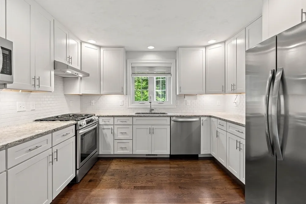 24 Bartlett Ave, Chelmsford, MA 01824