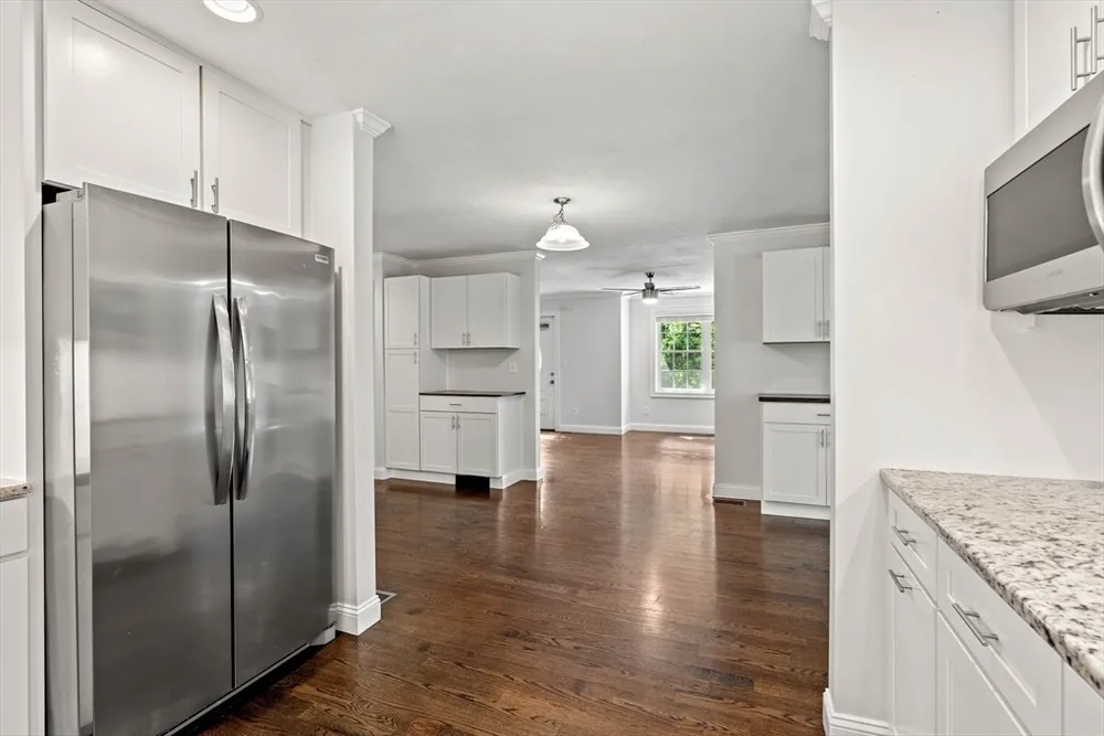 24 Bartlett Ave, Chelmsford, MA 01824