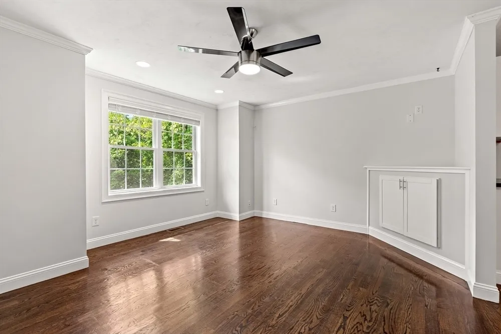 24 Bartlett Ave, Chelmsford, MA 01824