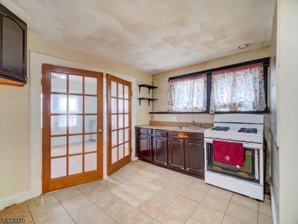 790 Valley St, Union, Union Township, NJ 07088