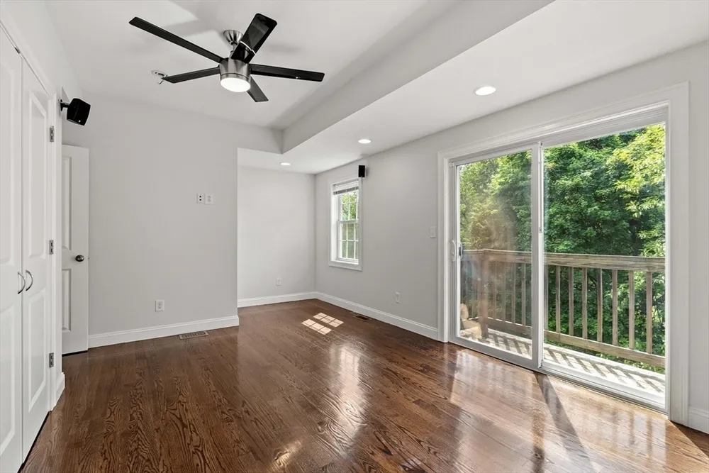 24 Bartlett Ave, Chelmsford, MA 01824