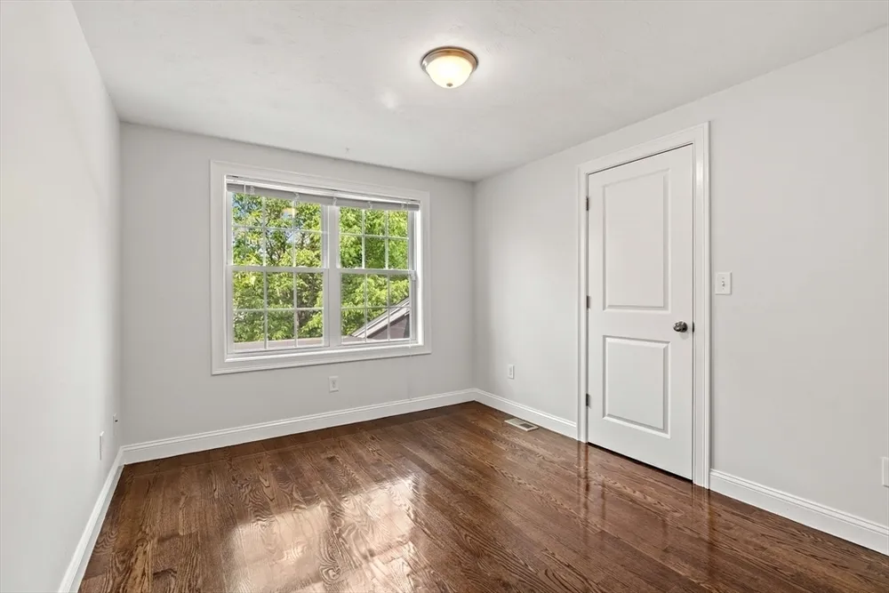 24 Bartlett Ave, Chelmsford, MA 01824