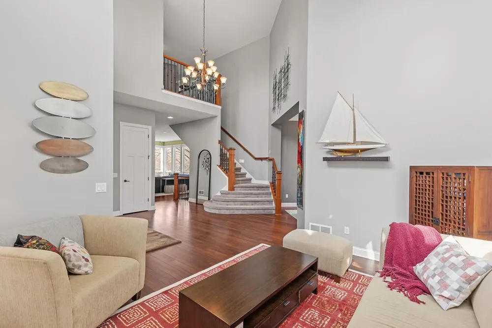 9106 COLD STREAM LANE, Eden Prairie, MN 55347