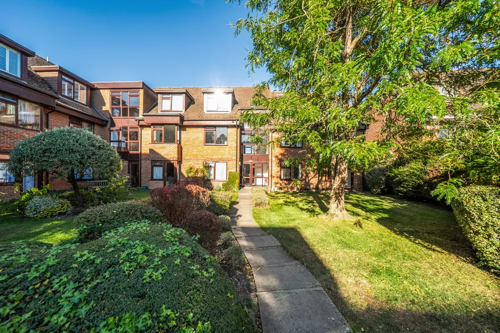 Cambridge Road, Marlow, SL7 photo 8