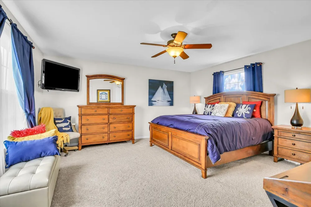 1211 Fieldstone Dr, Savoy, IL 61874