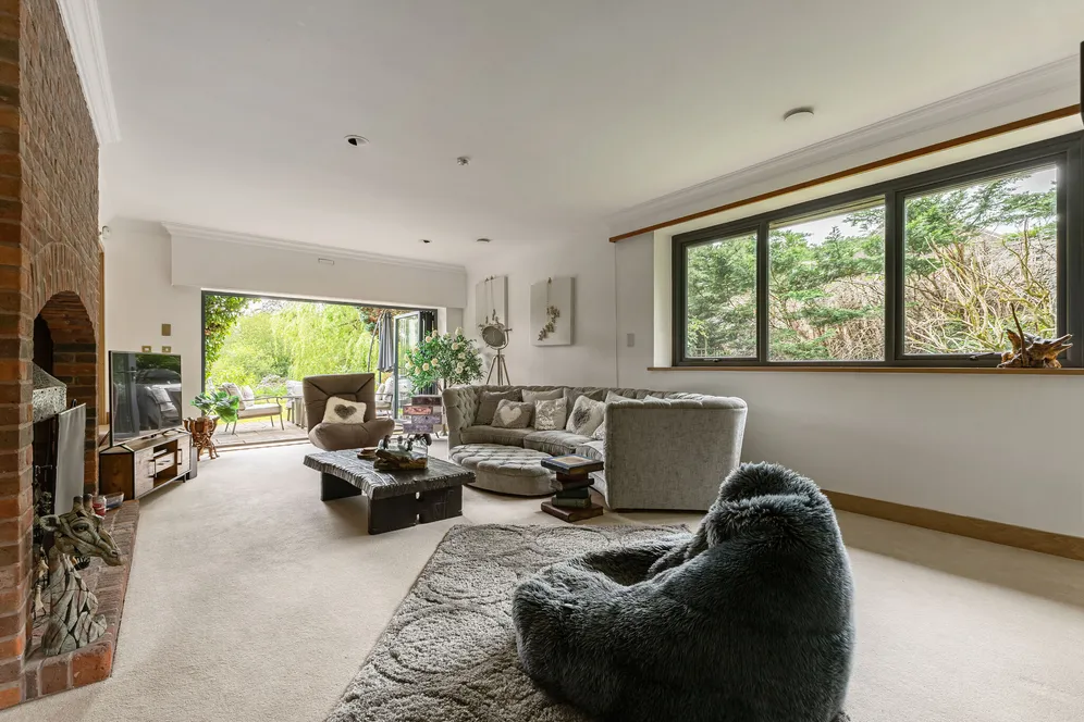 Tile Barn, Woolton Hill, RG20 photo 9