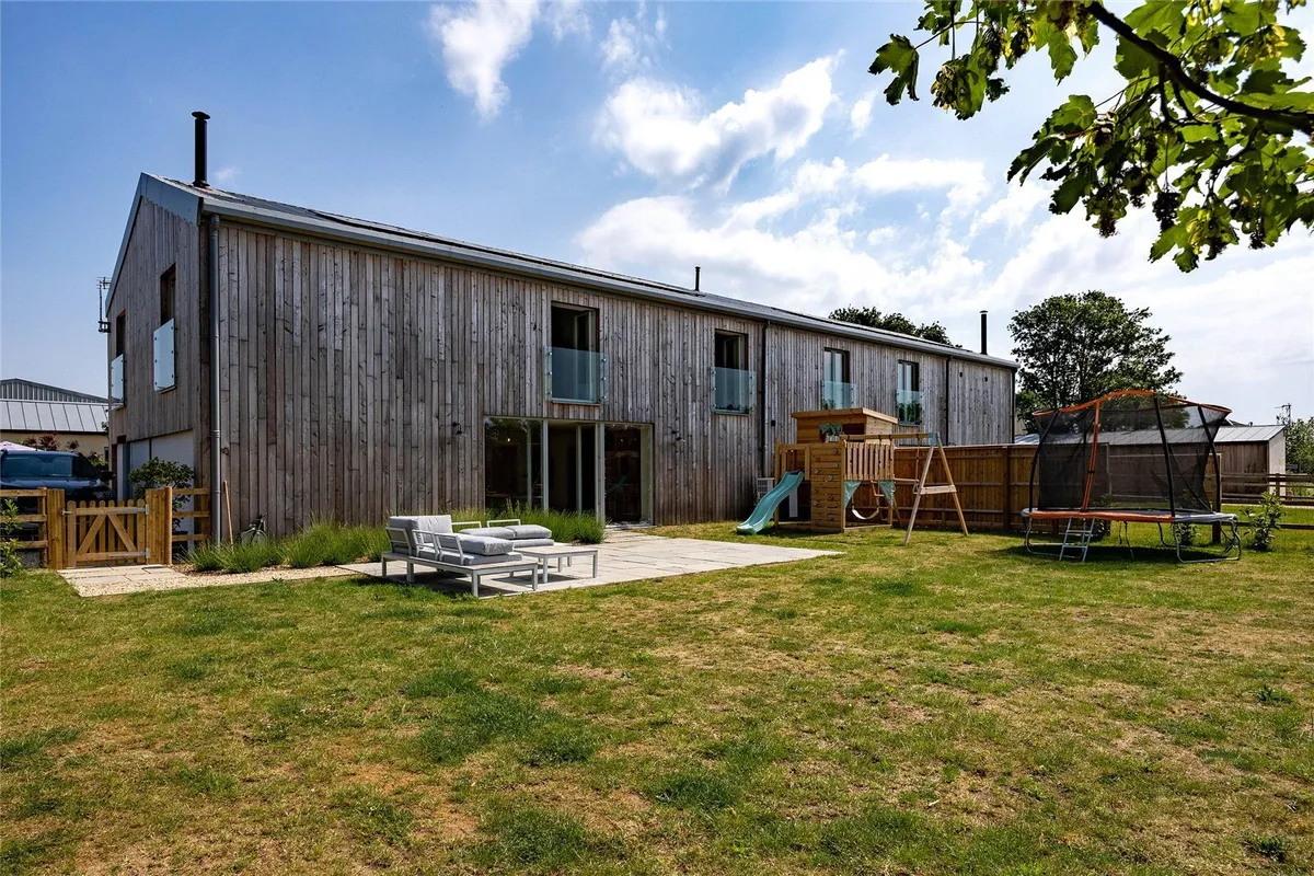 Sturt Farm, Burford, Oxfordshire, OX18