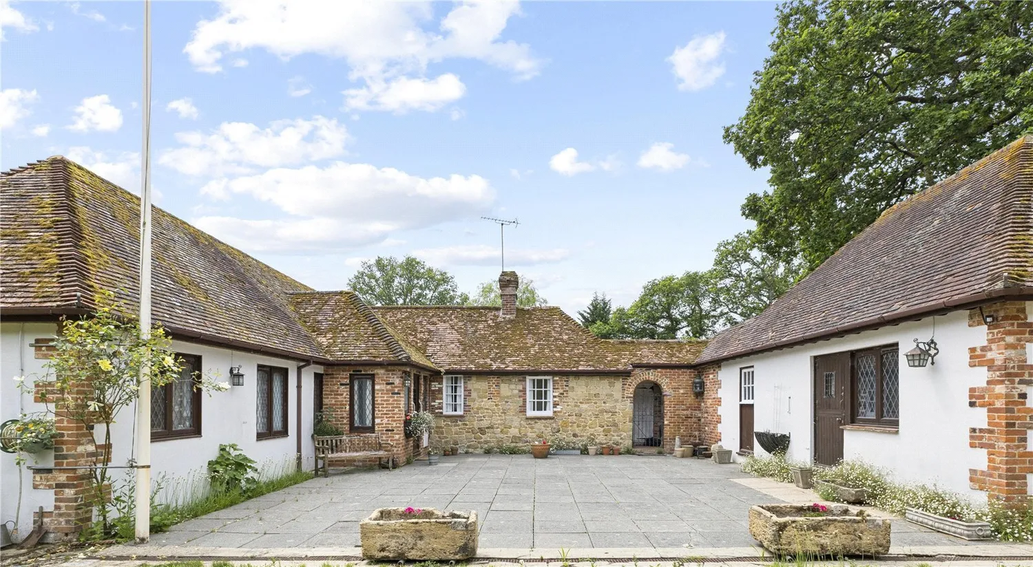 Fernhurst Road, Milland, GU30 photo 12
