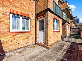 Winchester Close, LONDON photo