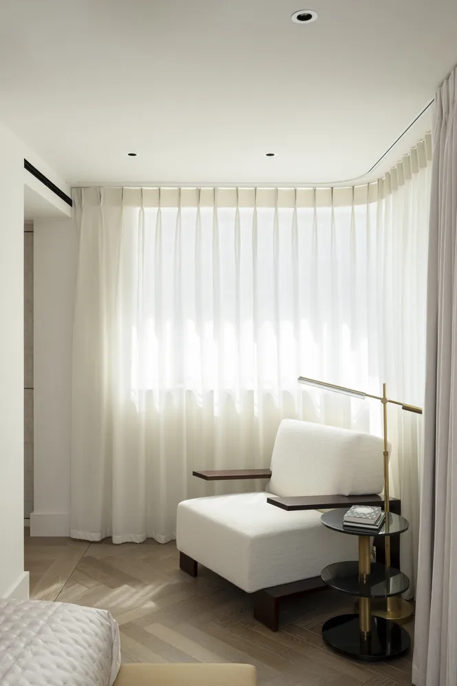 Lancelot Colleciton, Lancelot Place, London, SW7 photo 17