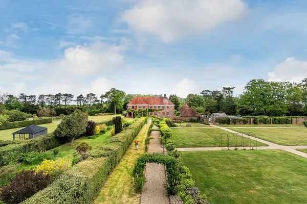 Faygate Lane, South Godstone, RH9 photo 17