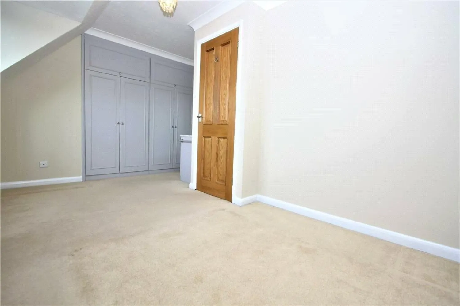 Armstrong Close, Newmarket, CB8 photo 9