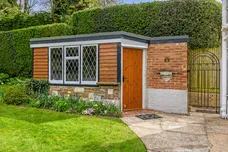 California Lane, Bushey Heath, WD23 photo 25