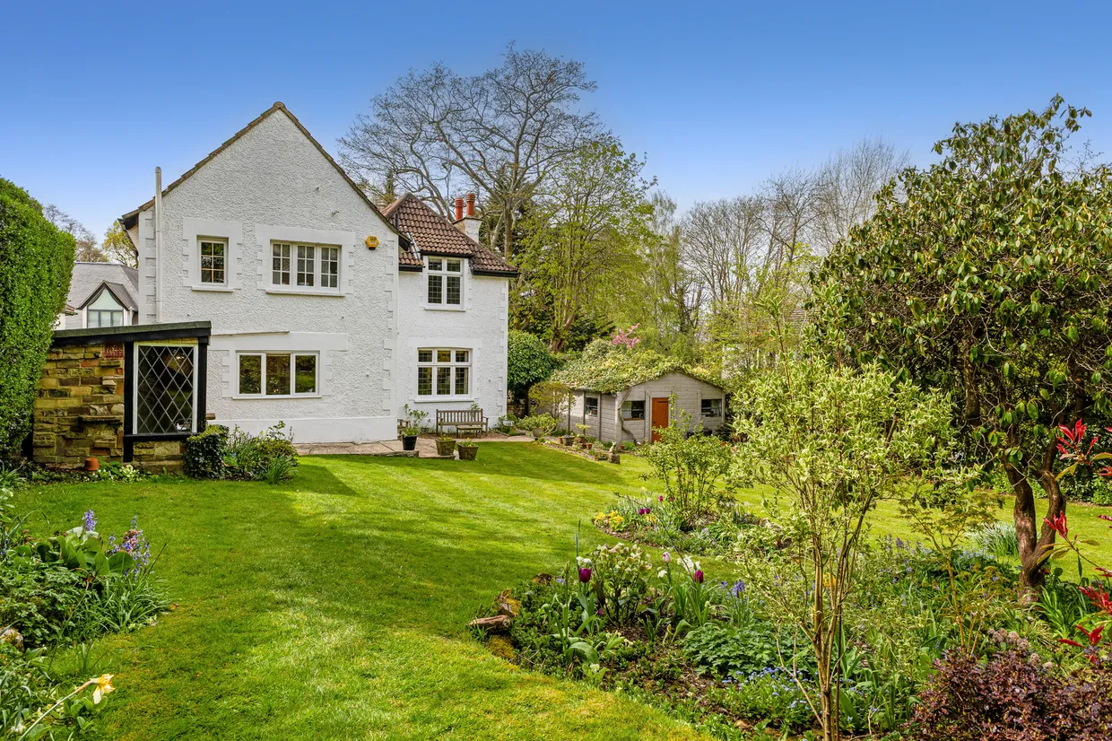 California Lane, Bushey Heath, WD23 photo 30
