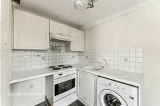 Silbury Avenue, Mitcham