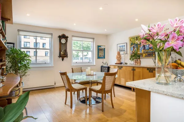 Westmoreland Terrace, London, SW1V photo 4