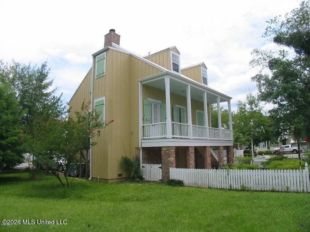 11 Devils Elbow, Diamondhead, MS 39525