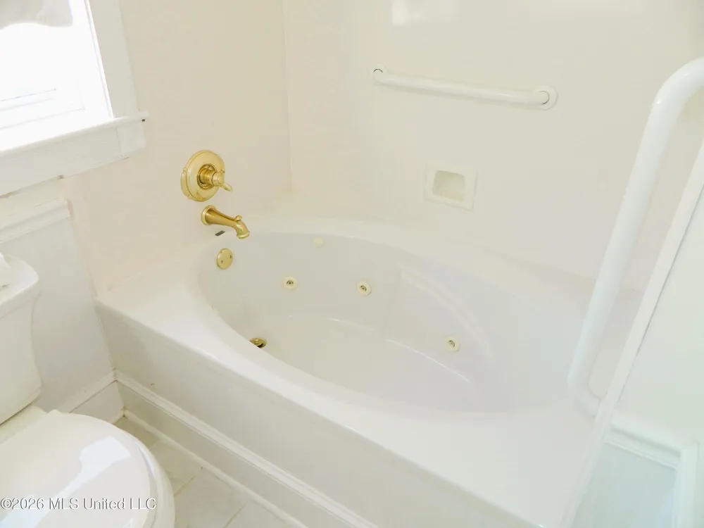 11 Devils Elbow, Diamondhead, MS 39525