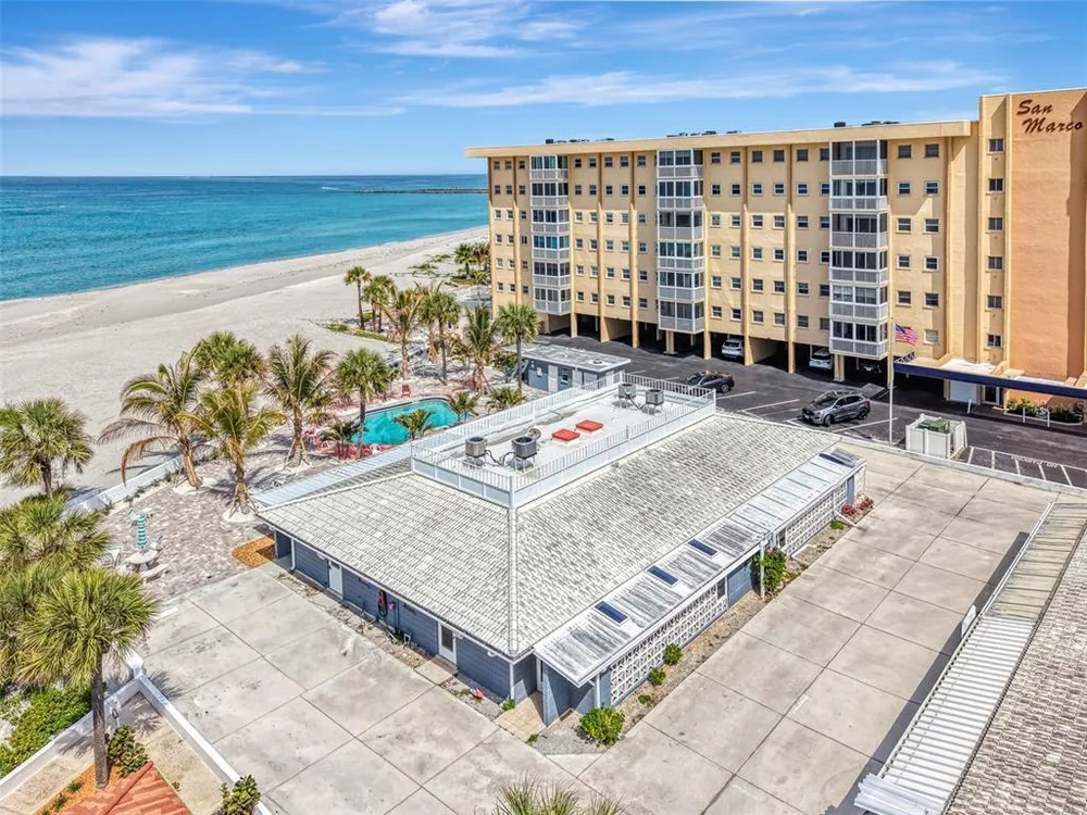 1205 Tarpon Center Dr, Venice, FL 34285