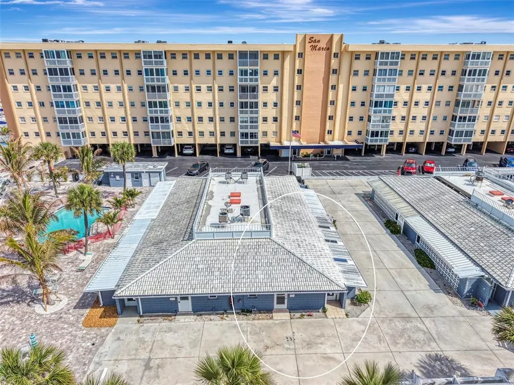 1205 Tarpon Center Dr, Venice, FL 34285