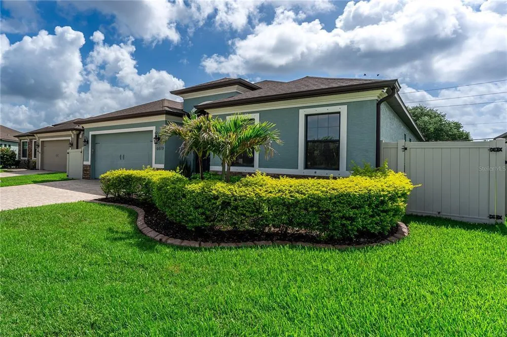 6619 35th Ct E, Sarasota, FL 34243