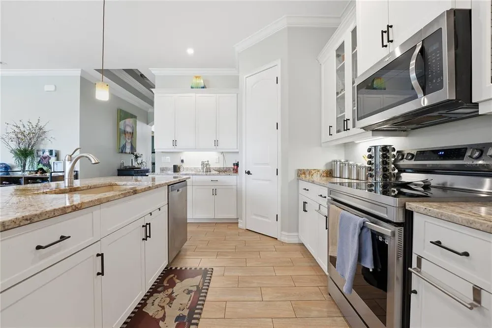 6619 35th Ct E, Sarasota, FL 34243