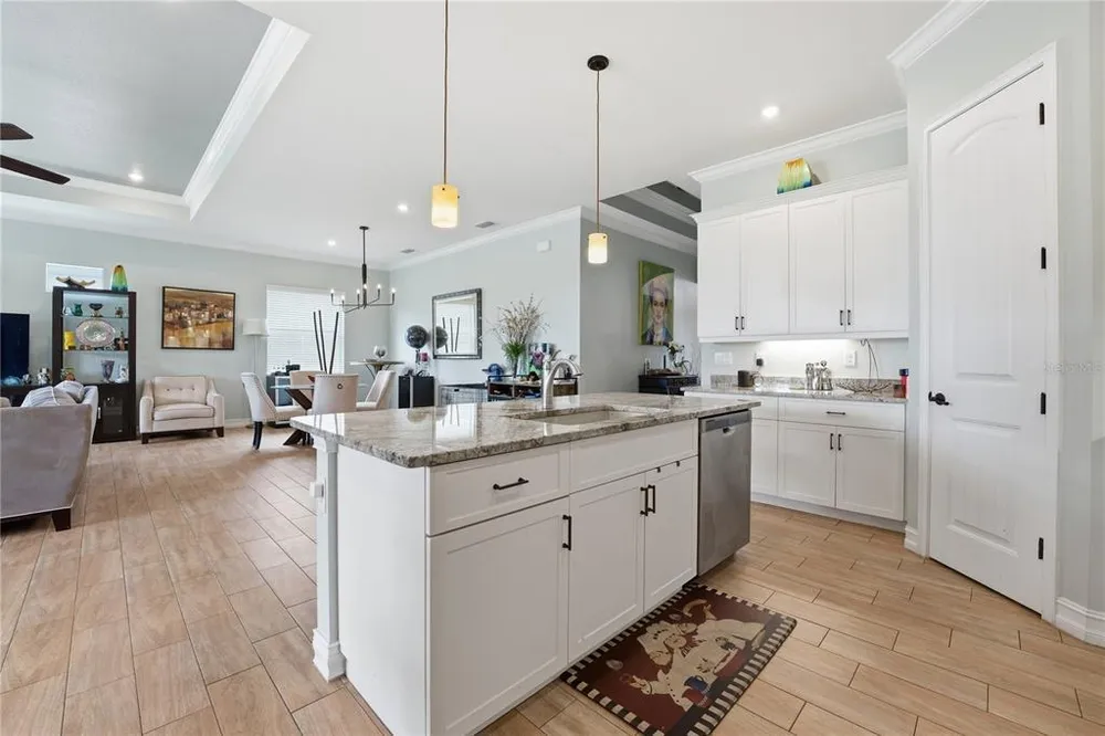 6619 35th Ct E, Sarasota, FL 34243