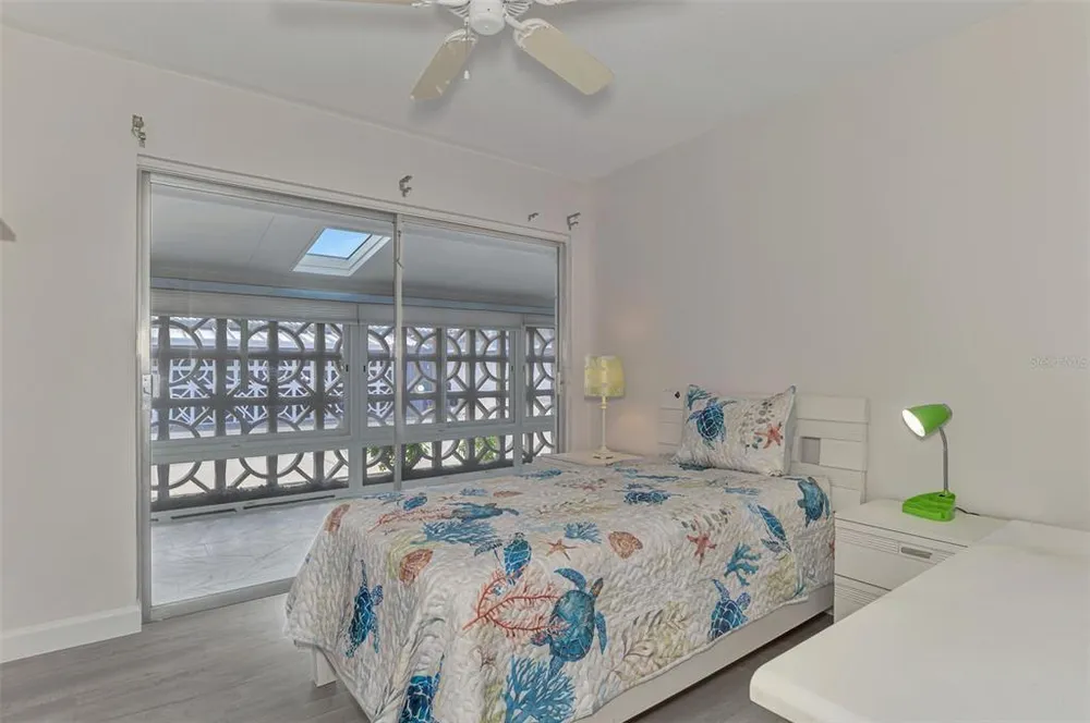 1205 Tarpon Center Dr, Venice, FL 34285