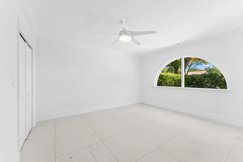 456 E Boca Raton Rd, Boca Raton, FL 33432