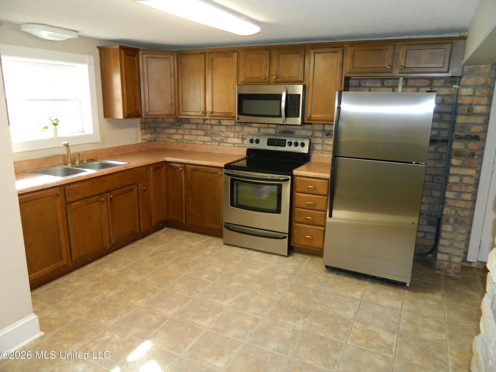 11 Devils Elbow, Diamondhead, MS 39525