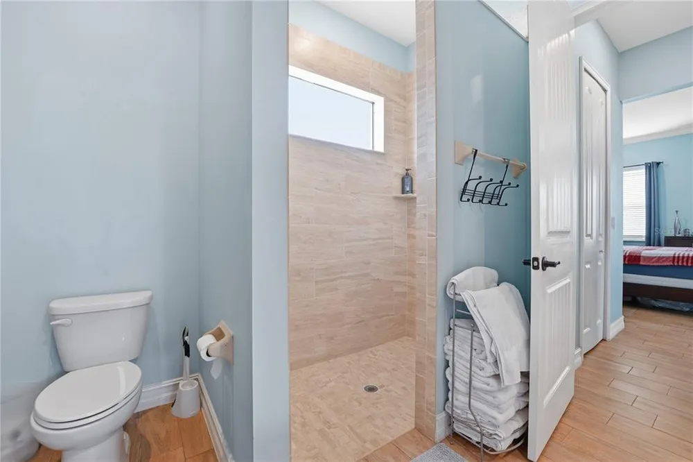 6619 35th Ct E, Sarasota, FL 34243