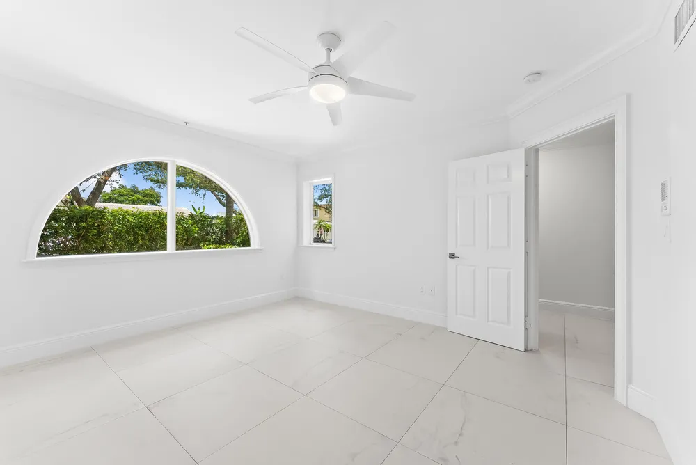 456 E Boca Raton Rd, Boca Raton, FL 33432