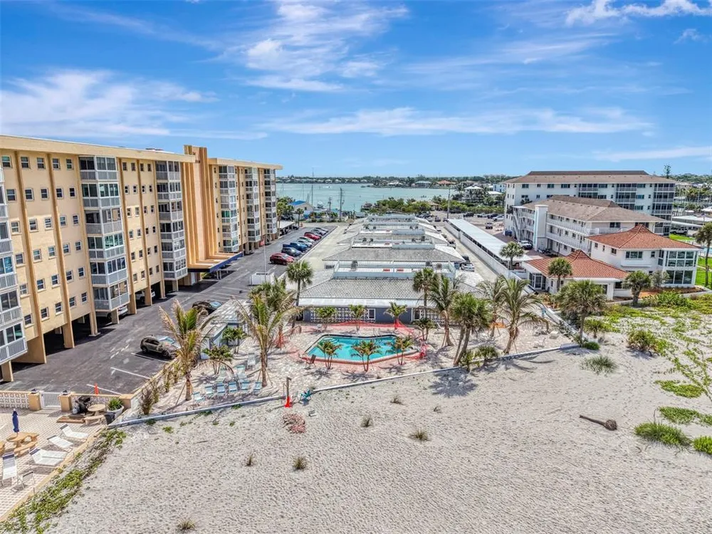 1205 Tarpon Center Dr, Venice, FL 34285