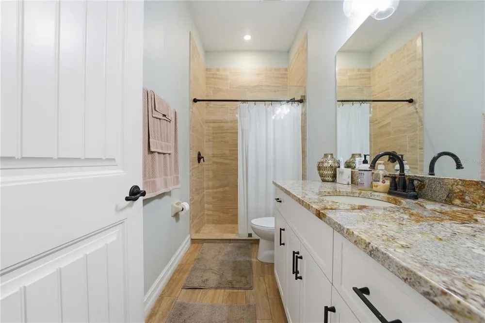 6619 35th Ct E, Sarasota, FL 34243