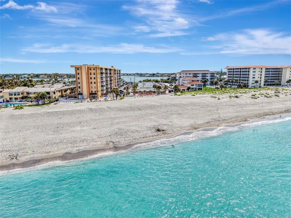 1205 Tarpon Center Dr, Venice, FL 34285