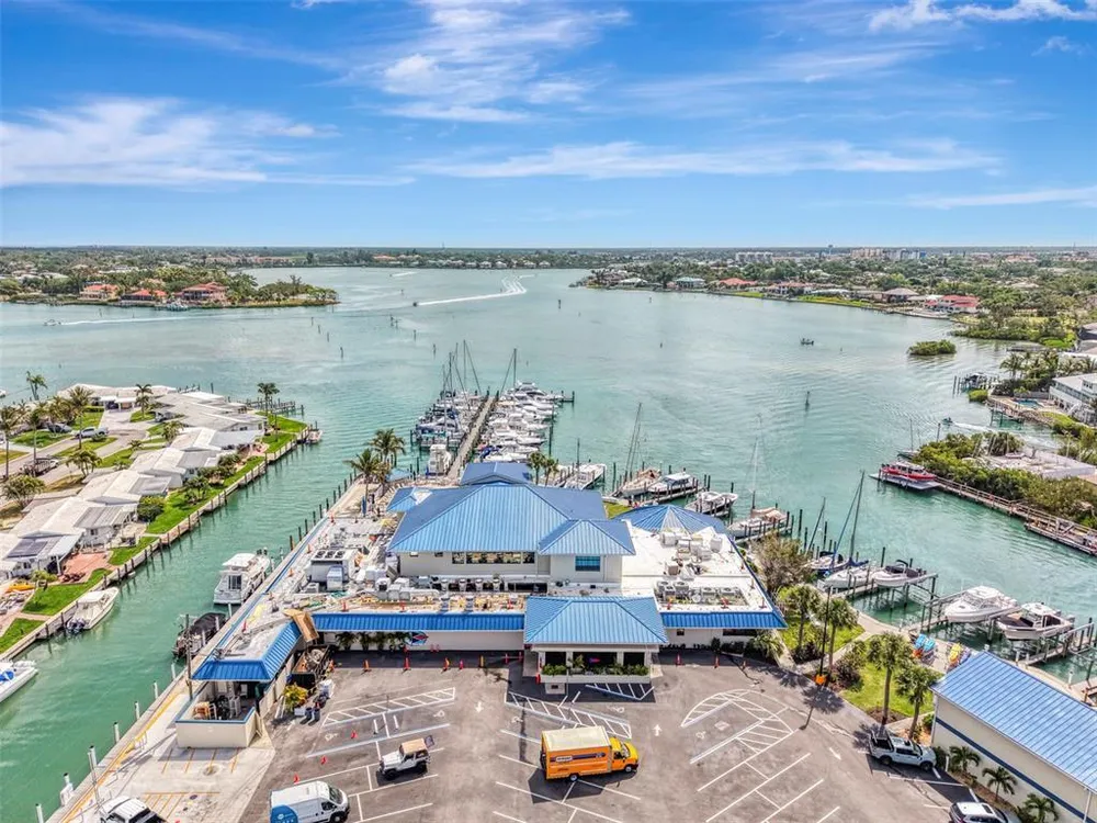 1205 Tarpon Center Dr, Venice, FL 34285