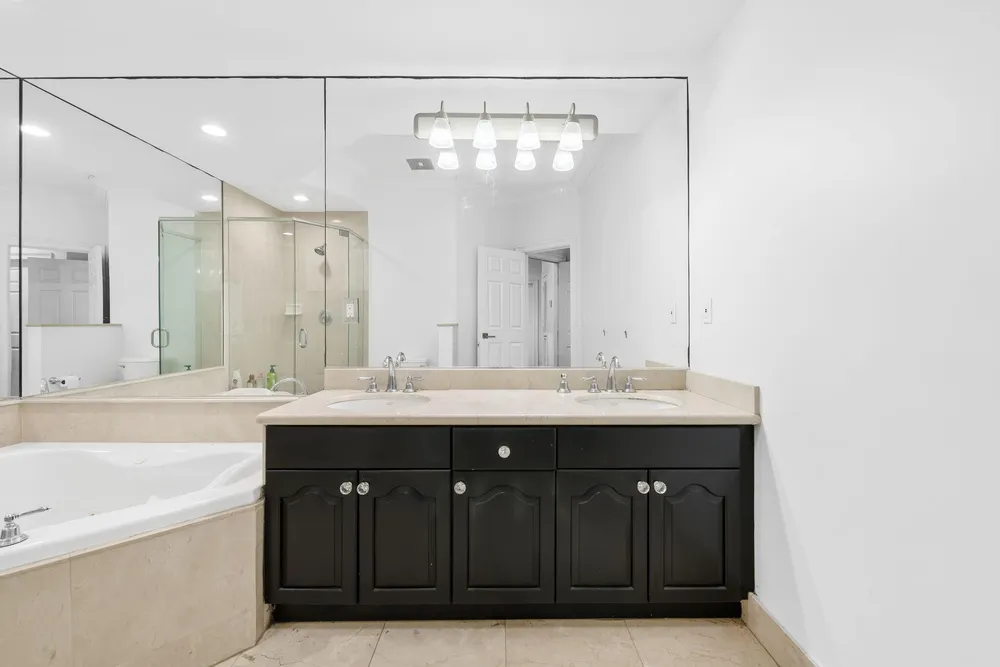 456 E Boca Raton Rd, Boca Raton, FL 33432