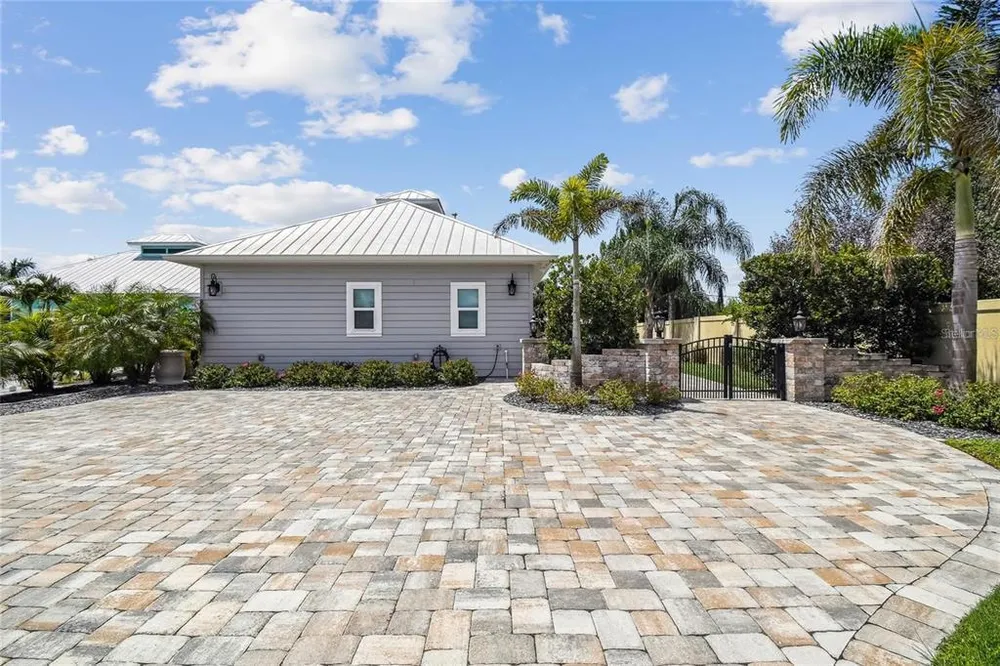 8574 SW Sand Crane Circle, Arcadia, FL 34269