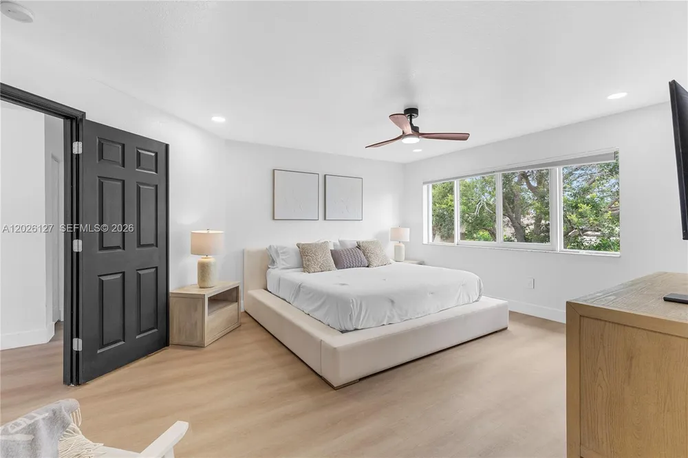 17027 NW 19th St, Pembroke Pines, FL 33028