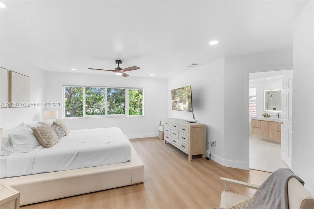 17027 NW 19th St, Pembroke Pines, FL 33028