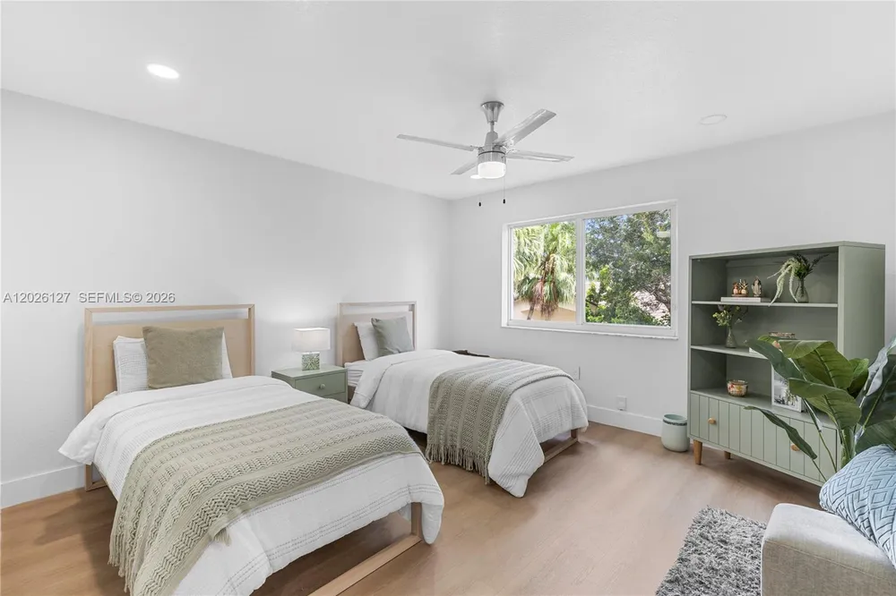 17027 NW 19th St, Pembroke Pines, FL 33028