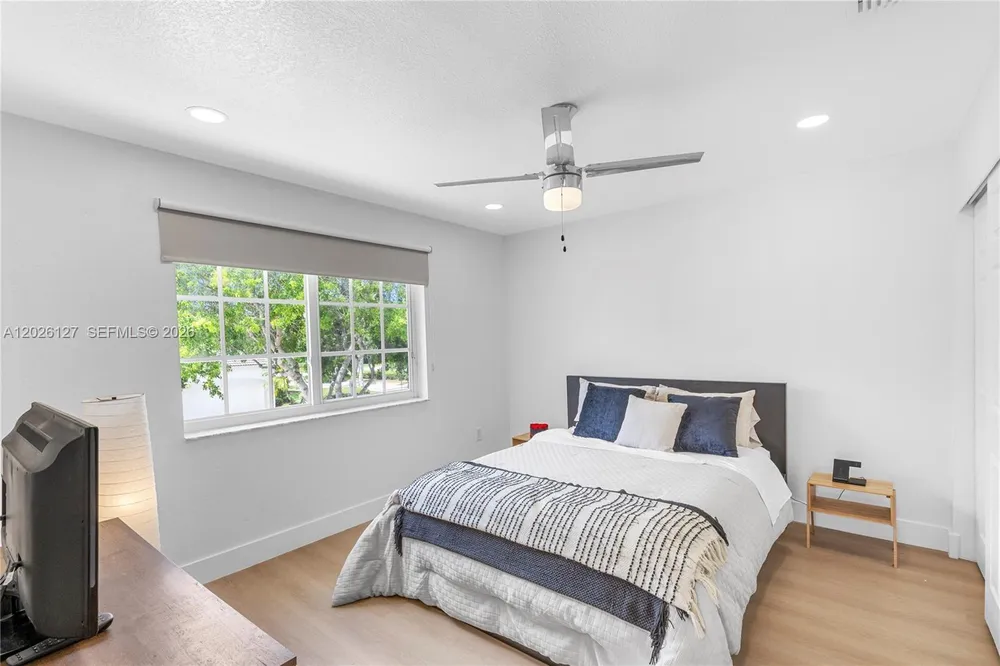 17027 NW 19th St, Pembroke Pines, FL 33028